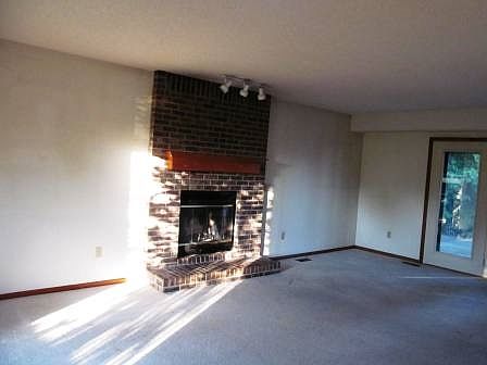 4th image of 2120 Canyon Dr