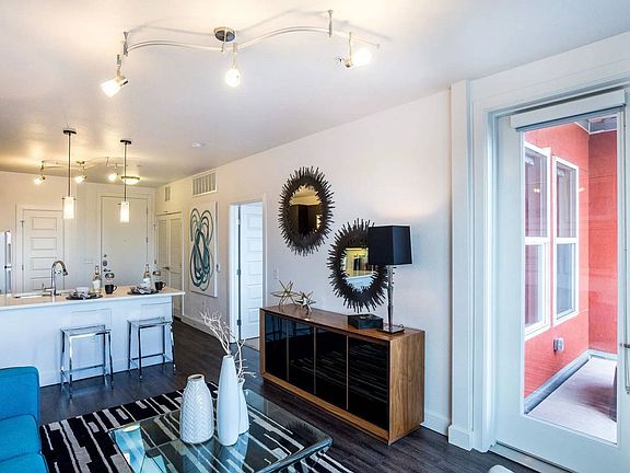 5th image of 2131 Lawrence St #6247311