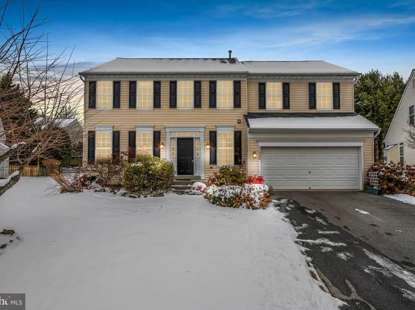 17308 Stag Horn Ct, Germantown, MD 20874