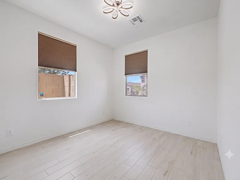 5737 W Getty Dr — Photo 18