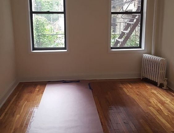 3rd image of 4865 Broadway APT 4Y