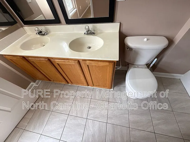 17811 Delmas Dr — Photo 21