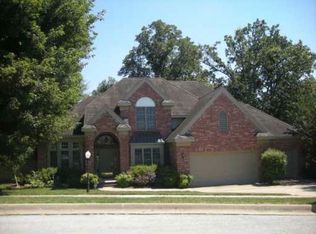 3395 E Raleigh Cir, Fayetteville, AR 72703