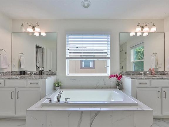 4th image of 6222 Scarlet Darter Way