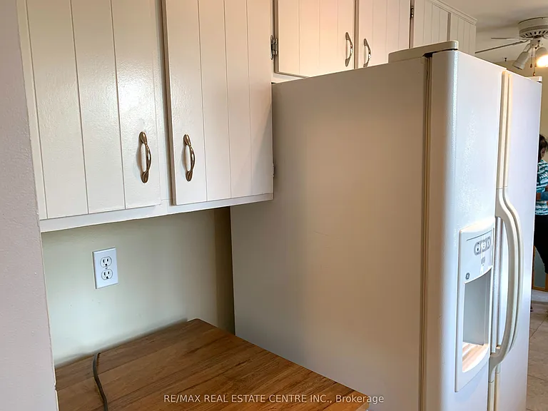 14 Sandsprings Cres — Photo 22