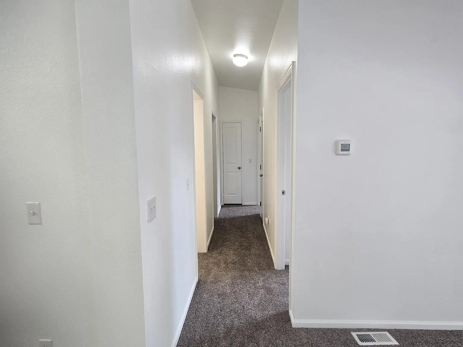 3 bed, 1044 sqft, $1,850 — Photo 3