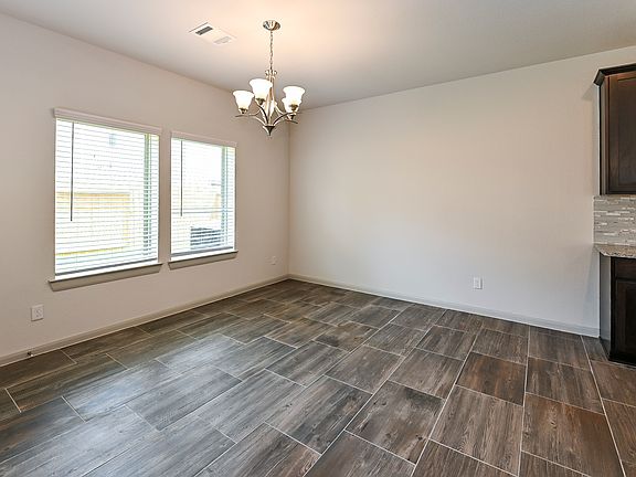 5th image of 7926 Cypress Country Dr