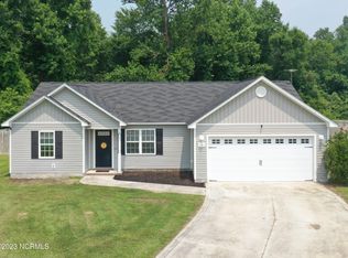 133 Woodbury Farm Dr, Jacksonville, NC 28540