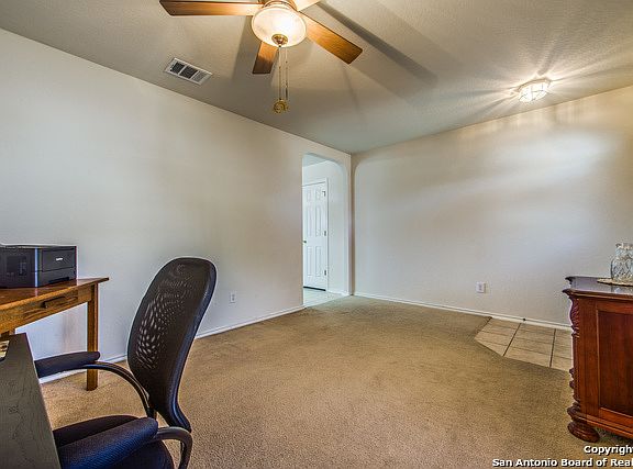 5th image of 502 Diana Dr