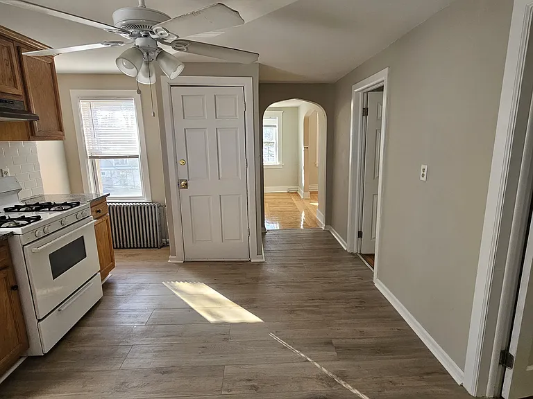 19 Brown St #3A — Photo 4