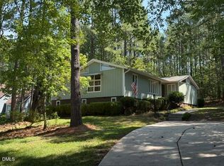 110 Honeysuckle Ln, Durham, NC 27703