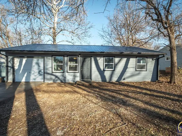 1712 SE 23rd St, Topeka, KS 66605