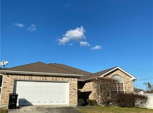 1 Eugenie Ct, New Orleans, LA 70131