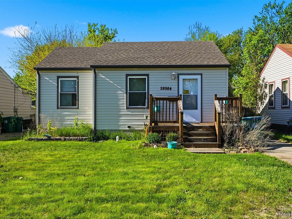 1st image of 28984 Beechwood St