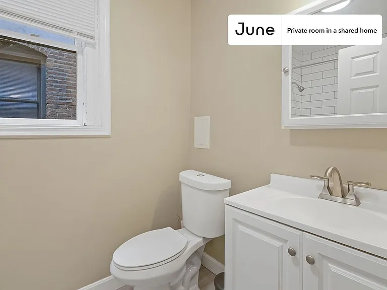 7 Linden St #D — Photo 9