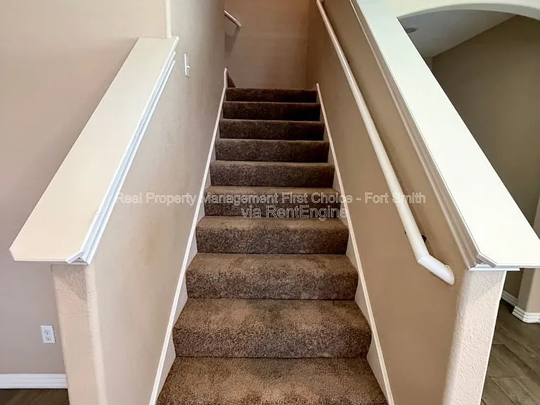 6605 Leightyn Ln — Photo 13