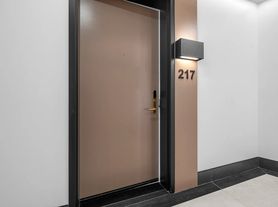 77-63 Vleigh Pl