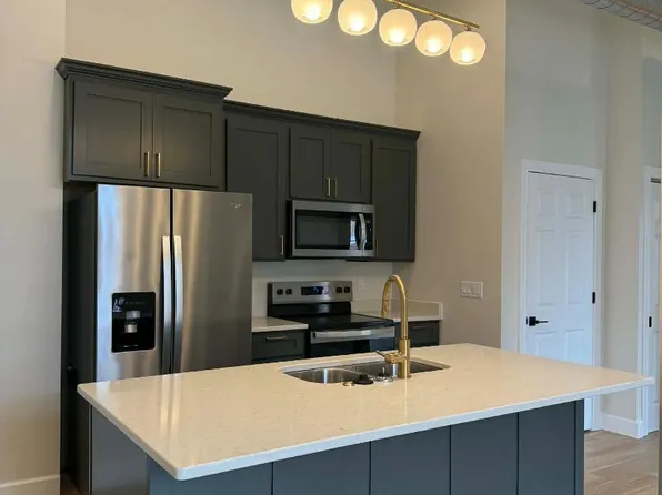 19 N 7th St APT 201, Keokuk, IA 52632