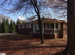 1 Shaw Dr, Williamston, SC 29697