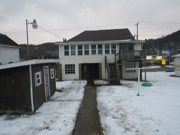 4th image of 2605 Bigler Ave