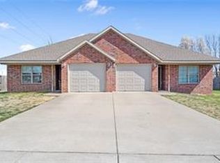 103 Foxglove St #103, Centerton, AR 72719
