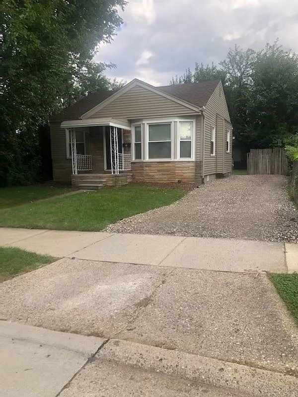 2 bed, 780 sqft, $1,400 — Photo 2