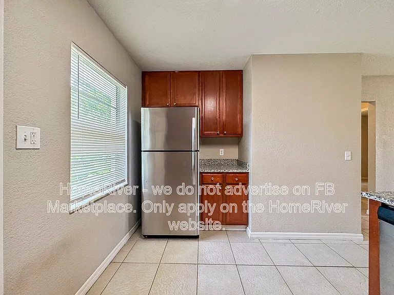 4407 Pompano Dr — Photo 11