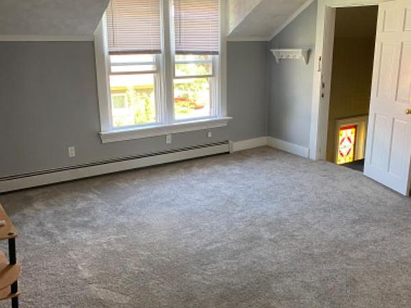 5th image of 522A Waugoo Ave #A