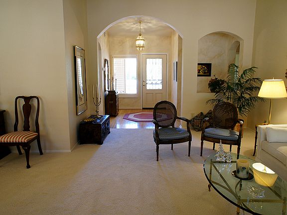 Foyer.