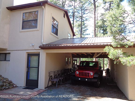3rd image of 116 Sunland Rd