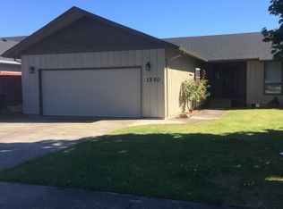 1550 32nd Ave, Longview, WA 98632