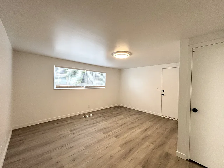 1401-1403 S 300 E — Photo 8