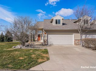 6467 Edgestone Dr, Hudsonville, MI 49426