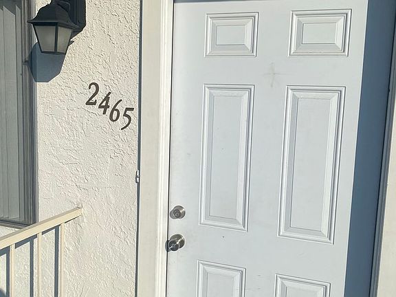 3rd image of 2461-2465 W Carson St