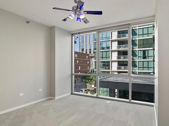 5th image of 420 E North Water St #3D