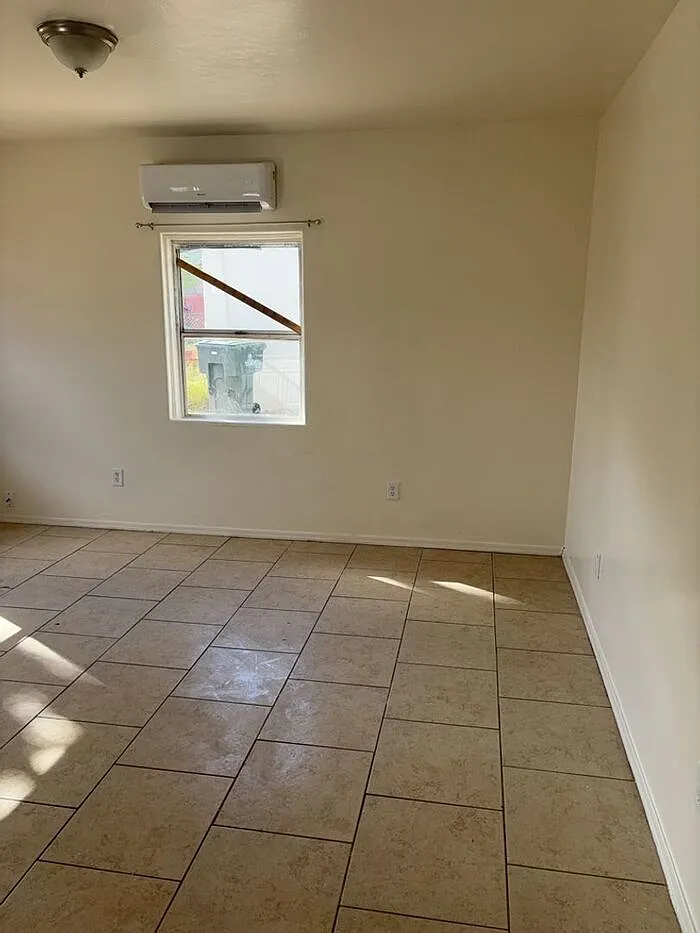 1 bed, 1.0 bath, 570 sqft, $825 — Photo 4