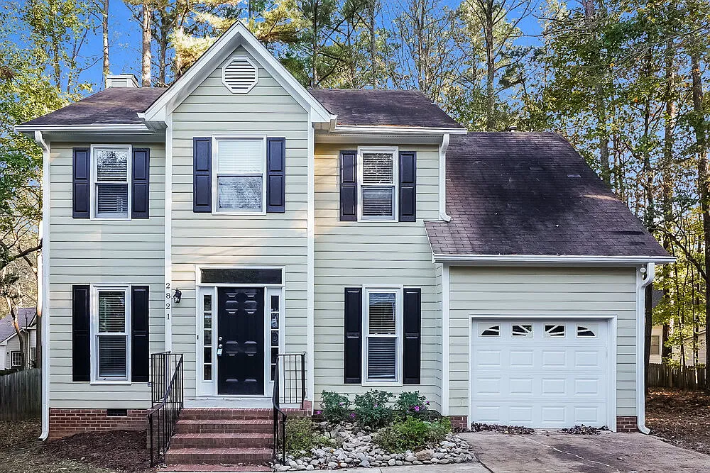 4 bed, 2.5 bath, 1792 sqft, $2,320 — Photo 1