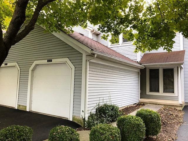 1st image of 3879 Oakbridge Ln