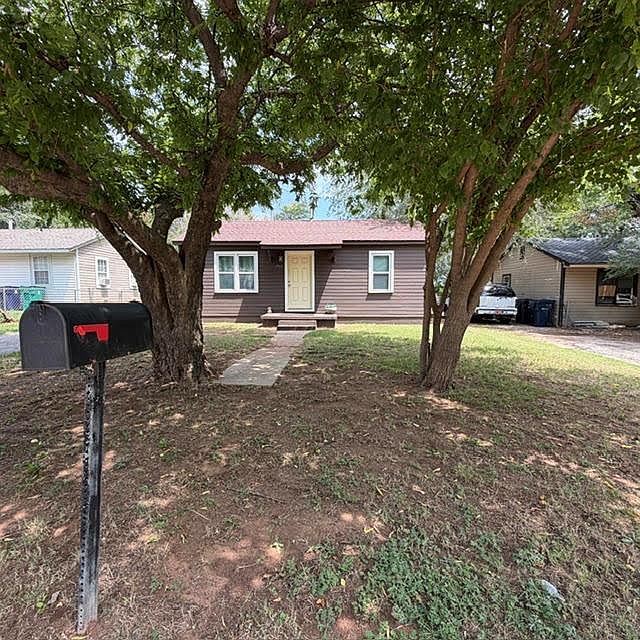 1st image of 3709 SW 40th St