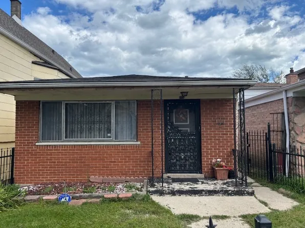 8051 S Escanaba Ave, Chicago, IL 60617