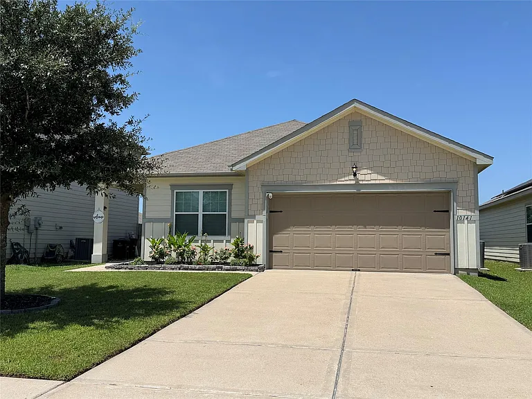 10141 Pappas Dr — Photo 1