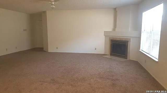 1622 Leander — Photo 2