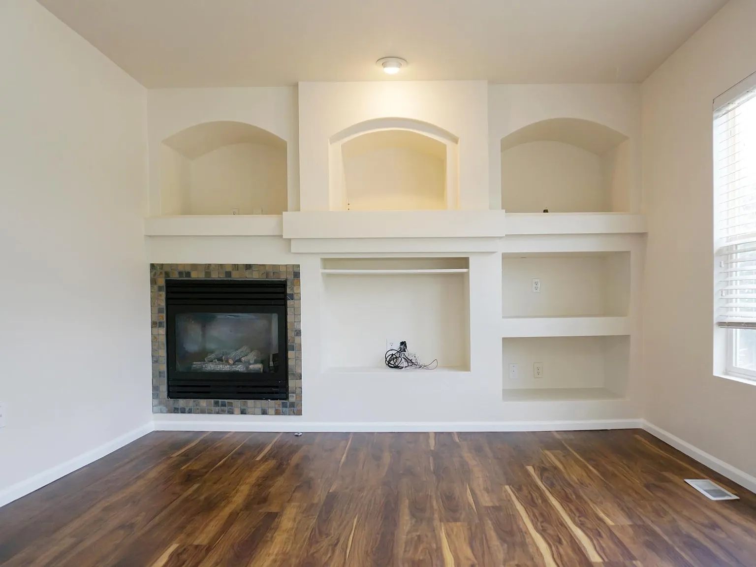 12412 Clermont St — Photo 4