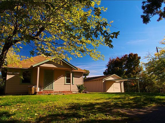 2nd image of 5900 Courville Ct