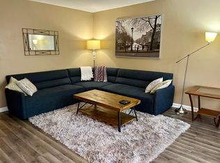 2333 Frank Scott Pkwy W #3, Belleville, IL