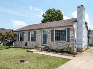 9613 Combs Ln, Louisville, KY