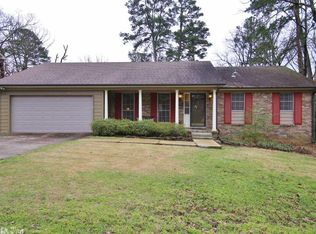 5 Queenspark Rd, Little Rock, AR 72227