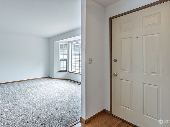 5th image of 13502 118th Avenue Ct E