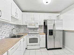 9300 SW 8th St APT 219, Boca Raton, FL 33428