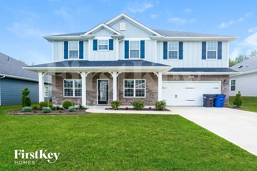 5 bed, 4.0 bath, 3000 sqft, $2,840 — Photo 2